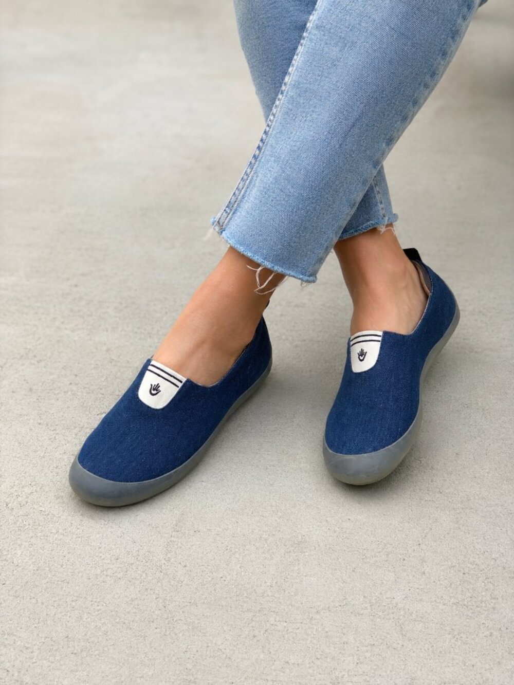 Yeeji A1 Denim Slip-On Sneakers Womens Size 9 Blue Minimalist Comfort Shoes